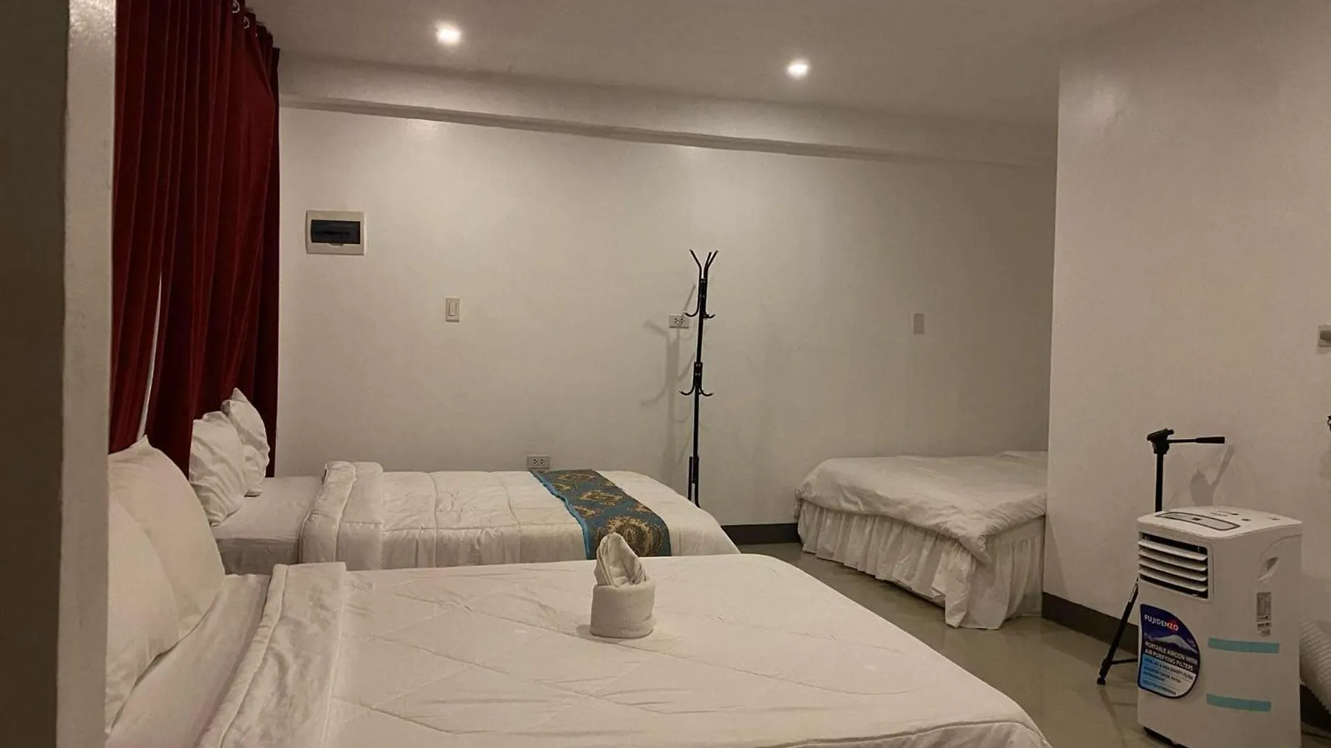 Palm Rise 2 X Amanzara Resort Family Room Philippines